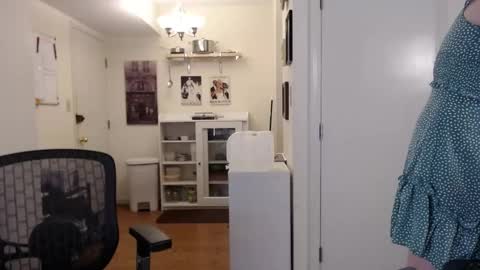 Cait online show from 06-03-26, 02:47
