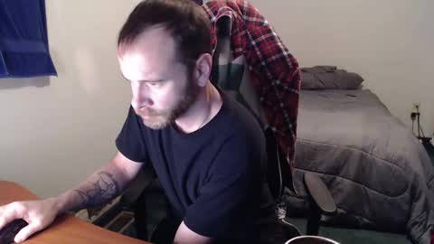 Snapshot of kuggy570 chatting on 12-22-24, 02:06 Kuggy online show from 12-22-24, 02:06