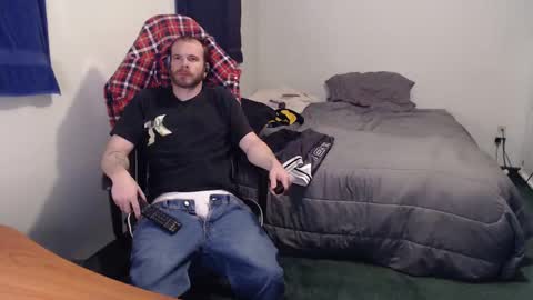 Snapshot of kuggy570 chatting on 12-29-24, 08:26 Kuggy online show from 12-29-24, 08:26