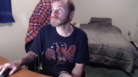 Snapshot of kuggy570 chatting on 01-05-25, 10:50 Kuggy online show from 01-05-25, 10:50
