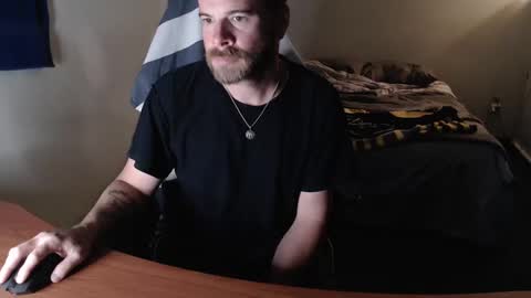 Snapshot of kuggy570 chatting on 10-14-25, 12:06 Kuggy online show from 10-14-25, 12:06