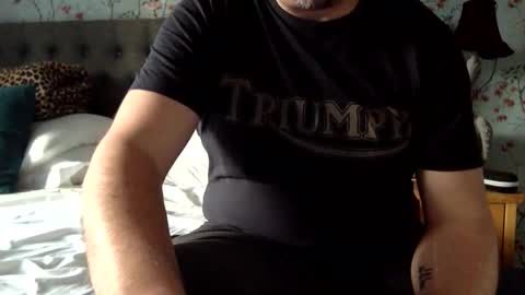 Snapshot of kulashaker46 chatting on 11-18-25, 02:43 kulashaker46 online show from 11-18-25, 02:43