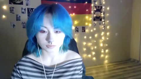 Alice online show from 01-09-26, 04:32