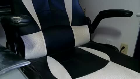 Snapshot of kumtimer chatting on 12-13-24, 05:10 kumtimer online show from 12-13-24, 05:10