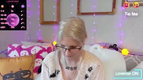 Samantha online show from 09-25-25, 06:22