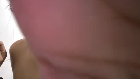 Snapshot of kuromi_less chatting on 01-16-25, 01:27 Kuromi Less online show from 01-16-25, 01:27