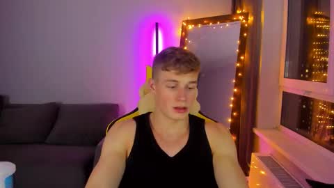 kurt_hanssen online show from 11-23-25, 03:01