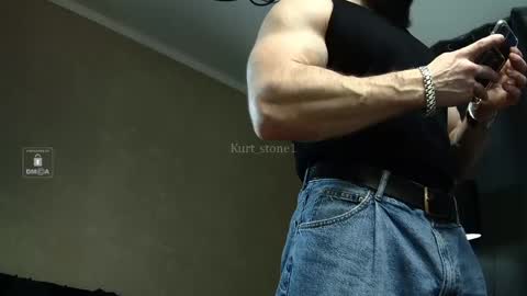 kurt_stone1 online show from 06-03-26, 07:41