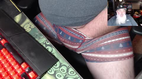 Snapshot of kustom77 chatting on 12-25-24, 08:28 Vlad Voivode of Wallachia online show from 12-25-24, 08:28