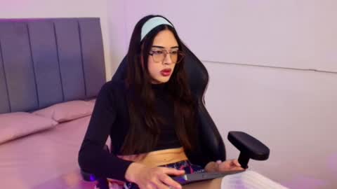 Snapshot of kvas_tay1 chatting on 03-09-26, 11:58 kvas_tay1 online show from 03-09-26, 11:58