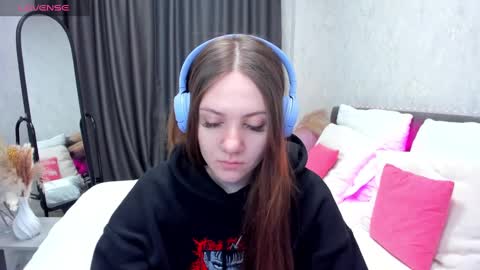 Snapshot of kvetachka chatting on 12-08-24, 12:18 Kvetachka Thu-Sun 0900am-1500pmGTM2 online show from 12-08-24, 12:18