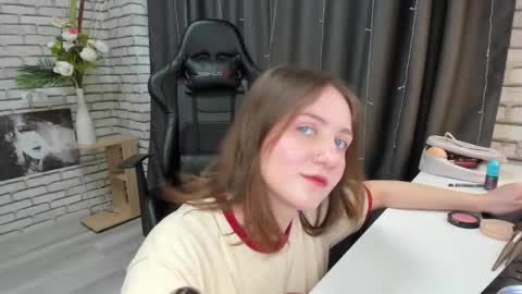 Snapshot of kvetachka chatting on 03-02-25, 04:07 Kvetachka Thu-Sun 0900am-1500pmGTM2 online show from 03-02-25, 04:07