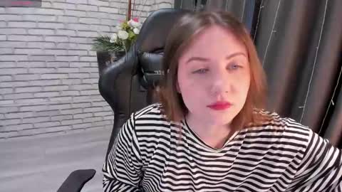 Snapshot of kvetachka chatting on 03-12-25, 12:42 Kvetachka Thu-Sun 0900am-1500pmGTM2 online show from 03-12-25, 12:42