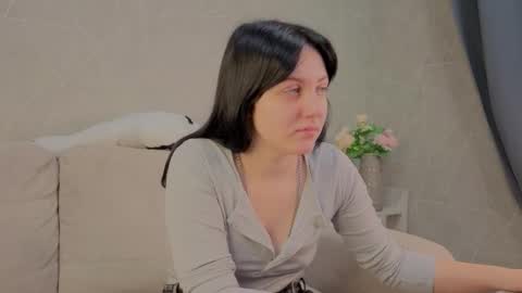 Snapshot of kvetachka chatting on 09-28-25, 12:27 Kvetachka Thu-Sun 0900am-1500pmGTM2 online show from 09-28-25, 12:27