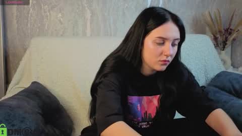 Snapshot of kvetachka chatting on 10-08-25, 01:47 Kvetachka Thu-Sun 0900am-1500pmGTM2 online show from 10-08-25, 01:47
