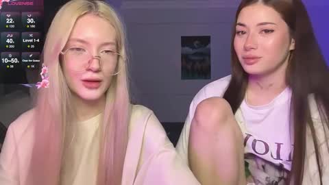 Bella and Alexandra online show from 03-22-26, 08:56