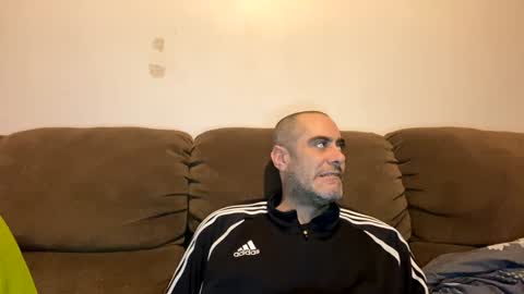 kyle67527 online show from 01-02-25, 02:43