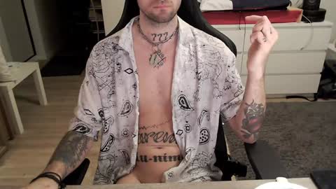 Snapshot of kyle_alternative chatting on 01-12-25, 03:36 Kyle online show from 01-12-25, 03:36