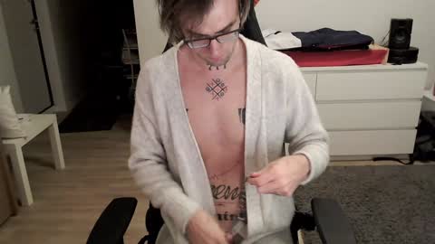 Snapshot of kyle_alternative chatting on 01-13-25, 02:18 Kyle online show from 01-13-25, 02:18