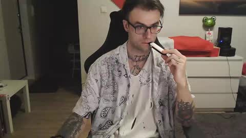Snapshot of kyle_alternative chatting on 02-15-25, 01:05 Kyle online show from 02-15-25, 01:05