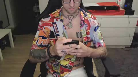 Snapshot of kyle_alternative chatting on 02-27-25, 03:15 Kyle online show from 02-27-25, 03:15