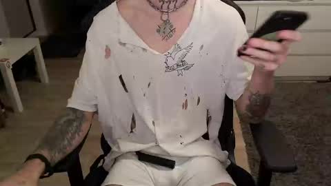 Snapshot of kyle_alternative chatting on 03-07-25, 04:35 Kyle online show from 03-07-25, 04:35
