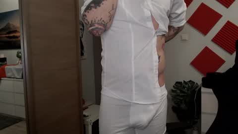 Snapshot of kyle_alternative chatting on 03-12-25, 01:14 Kyle online show from 03-12-25, 01:14