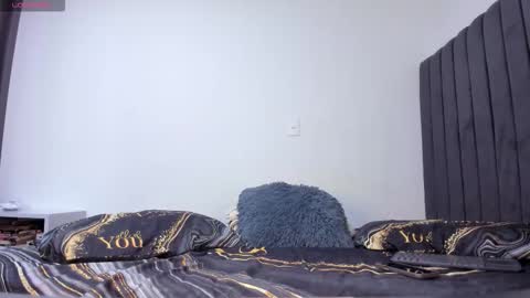 Snapshot of kyle_collinz chatting on 10-01-25, 03:12 Kyle collinz online show from 10-01-25, 03:12