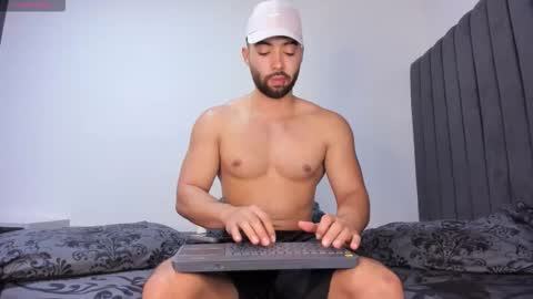 Snapshot of kyle_collinz chatting on 10-05-25, 08:51 Kyle collinz online show from 10-05-25, 08:51