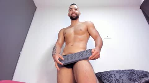 Snapshot of kyle_collinz chatting on 01-09-26, 08:43 Kyle collinz online show from 01-09-26, 08:43