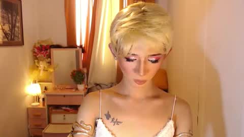 Snapshot of kylene17 chatting on 01-14-26, 07:03 babyKylene online show from 01-14-26, 07:03