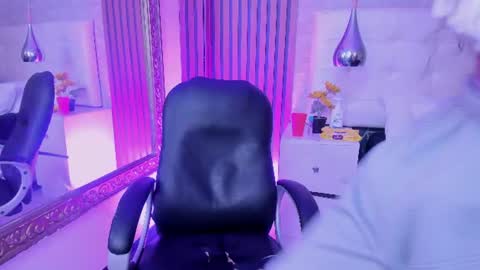 Kyle online show from 06-25-26, 05:12