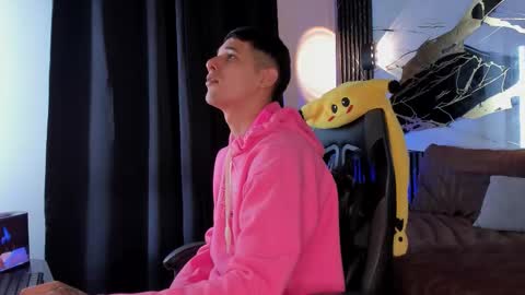 kylesmithx_ online show from 12-15-25, 05:01