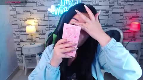 Snapshot of kylia_a chatting on 07-06-26, 12:57 Kilya online show from 07-06-26, 12:57