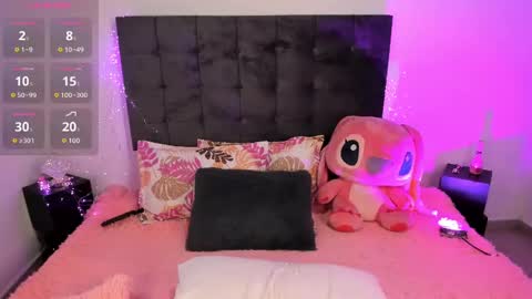 Kylie  online show from 10-22-25, 10:20