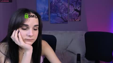 Snapshot of kylie_angel3 chatting on 11-18-25, 11:37 Kylie loves u online show from 11-18-25, 11:37