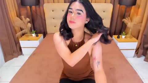 Snapshot of kylie_cums chatting on 02-16-26, 02:02 kylie_cums online show from 02-16-26, 02:02