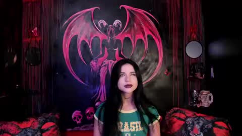 Snapshot of kylie_foxx1 chatting on 08-06-26, 11:28 submissive demon Please help me to reach 500 thumbs up online show from 08-06-26, 11:28