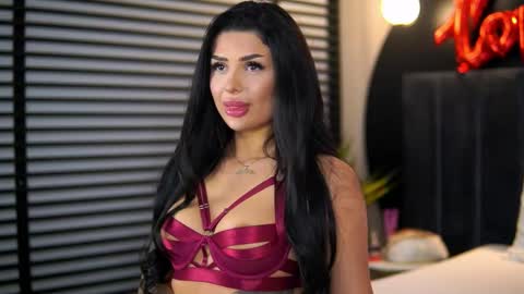 Snapshot of kylie_kroft chatting on 02-14-26, 08:49 Kylie online show from 02-14-26, 08:49