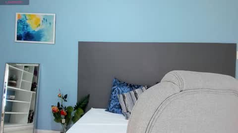 Kylie Reyes  online show from 10-30-25, 07:47