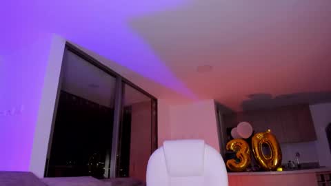     online show from 03-12-25, 06:51