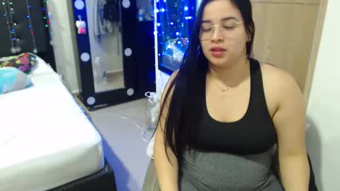Snapshot of kylie_switch chatting on 01-12-25, 12:18 Instagram Kylie switch  followme  buy lovense here online show from 01-12-25, 12:18