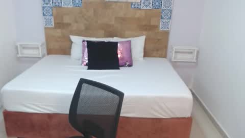 Melissa online show from 12-14-25, 10:42