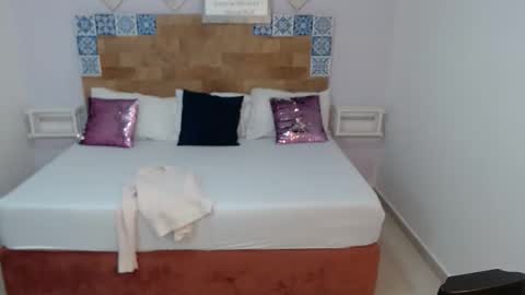 Melissa online show from 12-20-25, 10:55