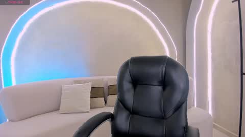 Kylie Jenkins online show from 06-27-26, 11:15