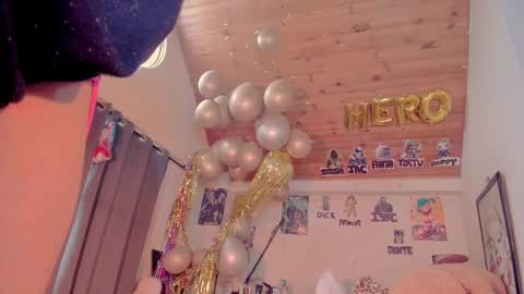   online show from 02-12-25, 12:01