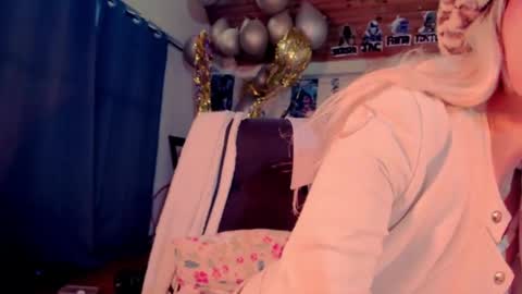   online show from 02-13-25, 09:17