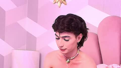 Kylie jl online show from 11-25-25, 07:47