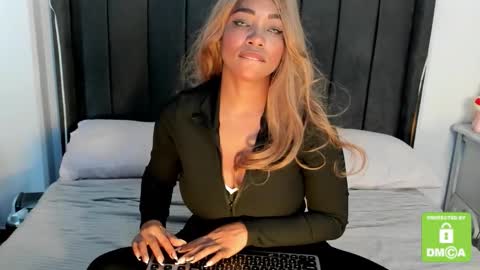 Snapshot of kyliewhiteboobs chatting on 03-03-26, 06:58 kylie white boobs online show from 03-03-26, 06:58