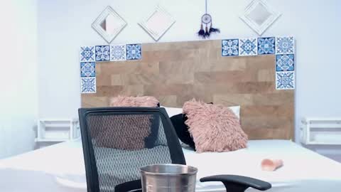 Kylie online show from 03-09-25, 04:55